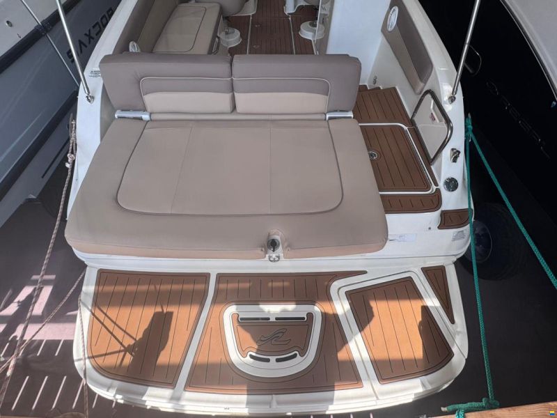 Sea Ray 280 Sundeck