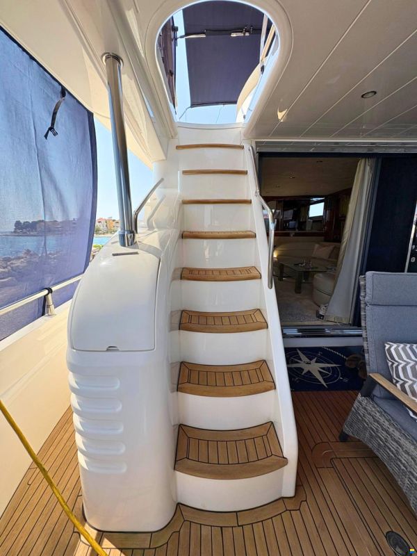 Princess 21M