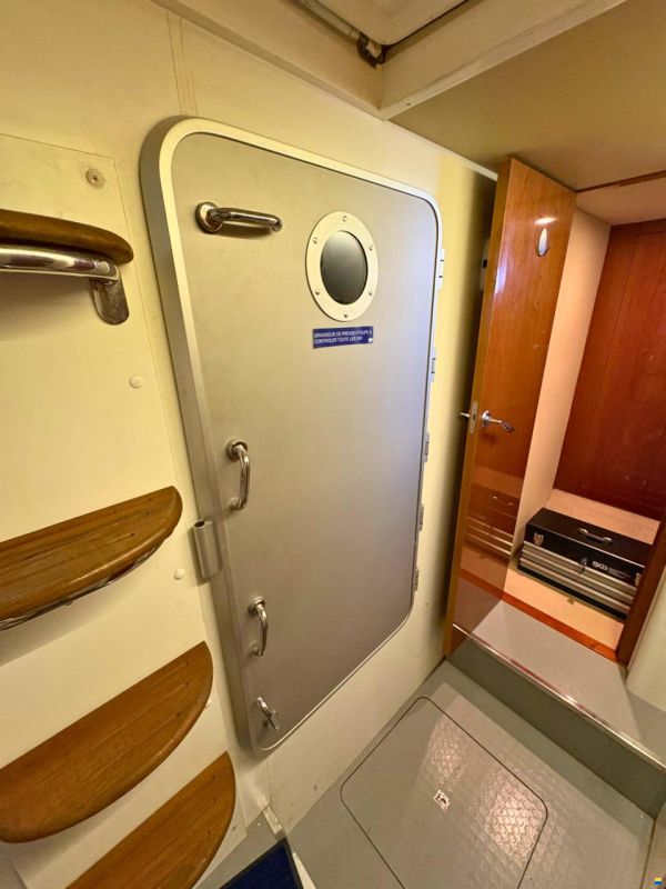 Princess 21M