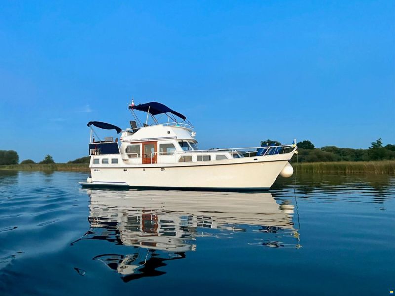 Gruno Motoryacht Gruno 1100 Fly