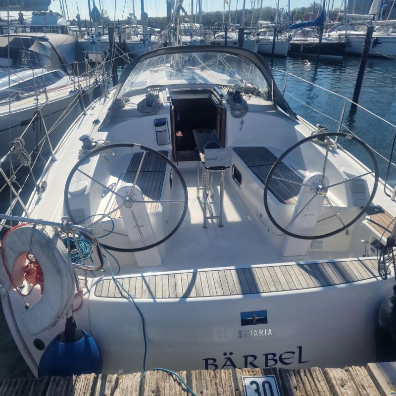 Bavaria 37C