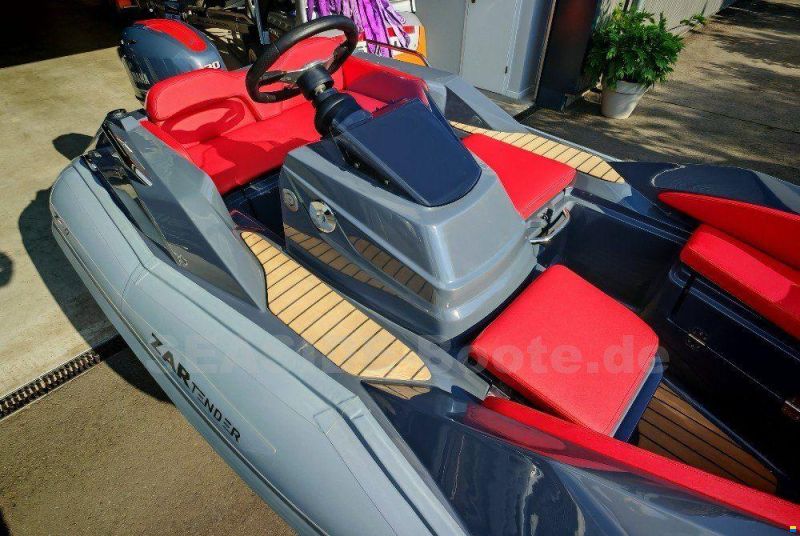 ZAR Formenti TENDER ZF0 MIT YAMAHA 30 PS