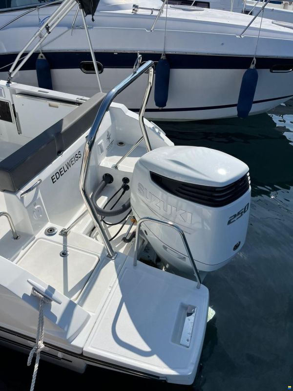 Jeanneau CAP CAMARAT 7.5 WA SERIE 3