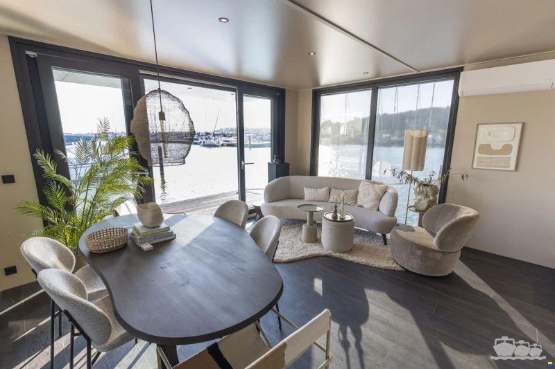 SL Houseboat Marina Den Oever