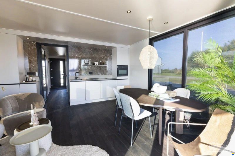 SL Houseboat Marina Den Oever