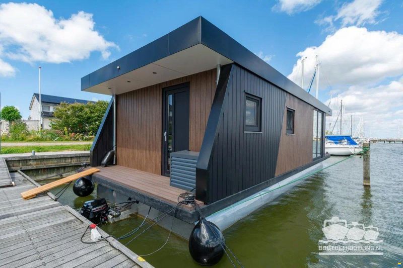 SL Houseboat Marina Den Oever