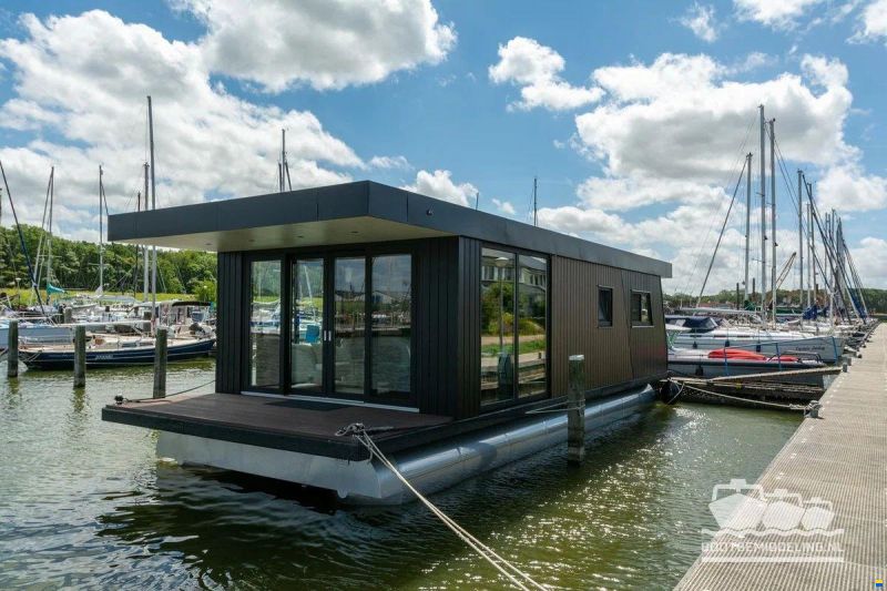 SL Houseboat Marina Den Oever