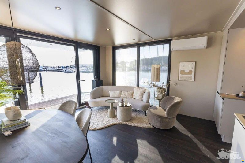 SL Houseboat Marina Den Oever