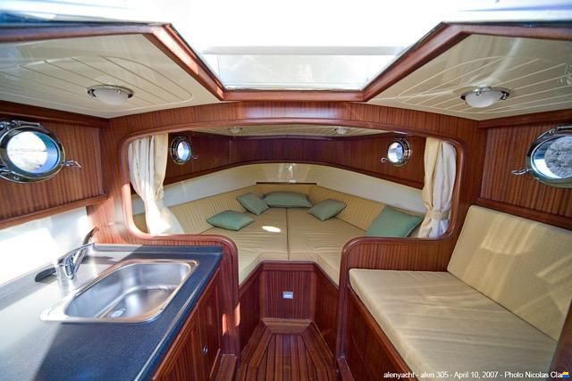 Alen Yacht 305
