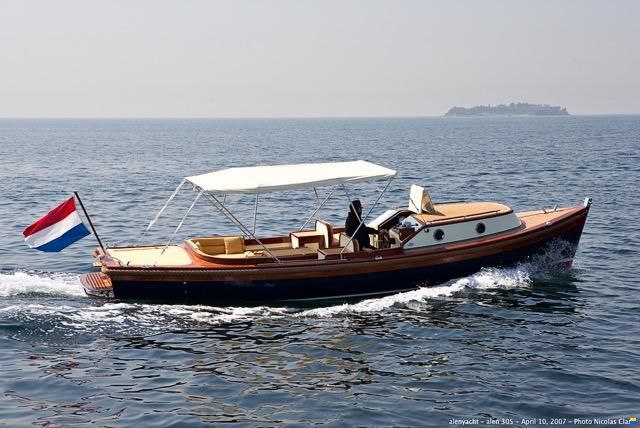 Alen Yacht 305