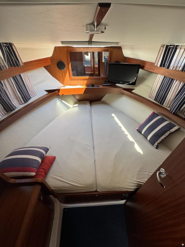 Nimbus 320 Coupe