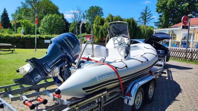 Bombard _Bombard_Sunrider_500_mit_Yamaha_60PS