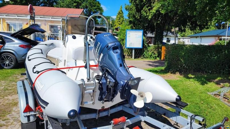 Bombard _Bombard_Sunrider_500_mit_Yamaha_60PS
