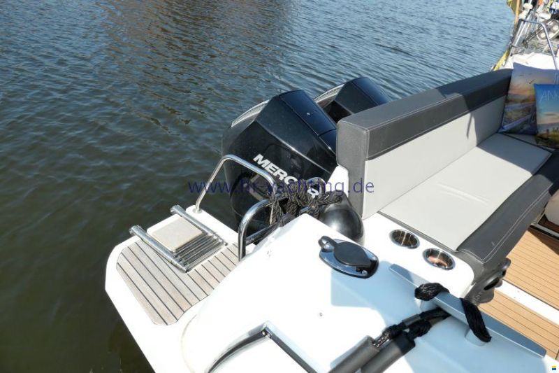 Jeanneau Merry Fisher 895