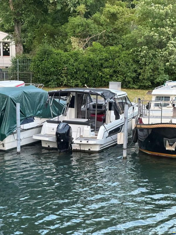 Jeanneau Merry Fisher 795