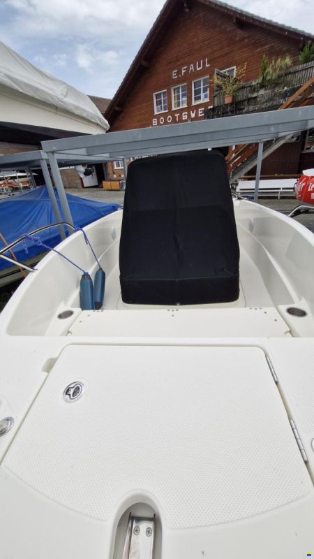 Quicksilver Activ 605 Open