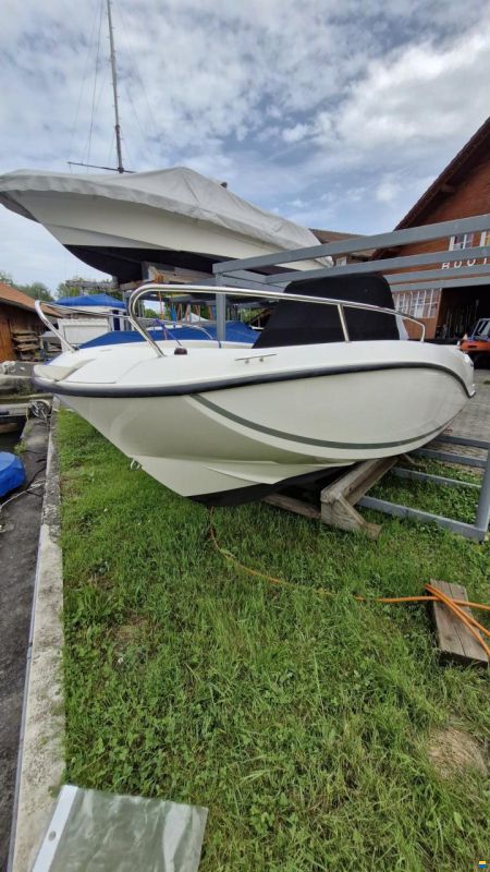 Quicksilver Activ 605 Open