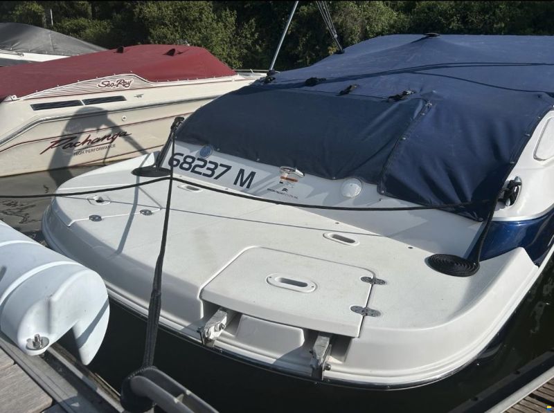 Four Winns Sundowner 205