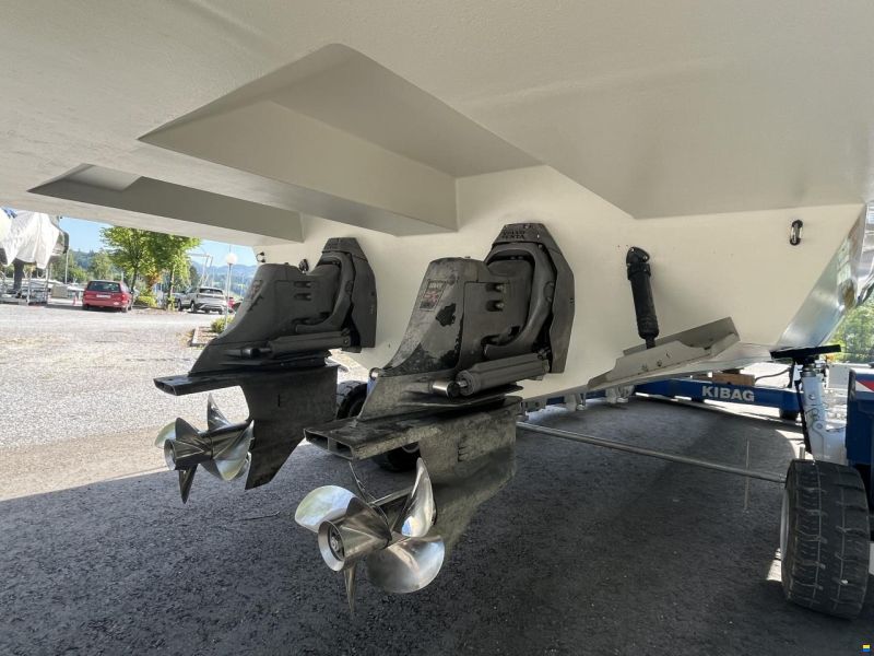 Sunseeker Superhawk 40