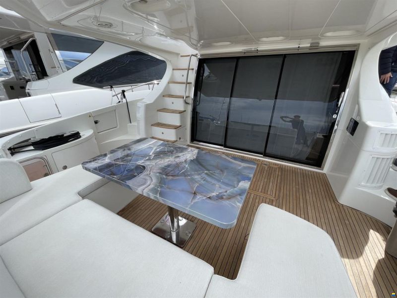 Azimut 64 Flybridge