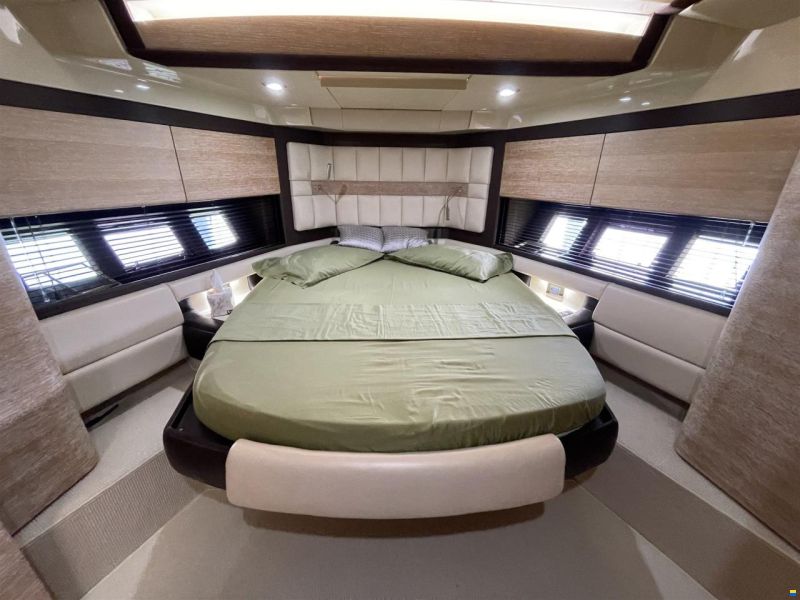 Azimut 64 Flybridge