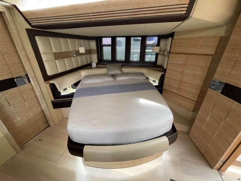 Azimut 64 Flybridge