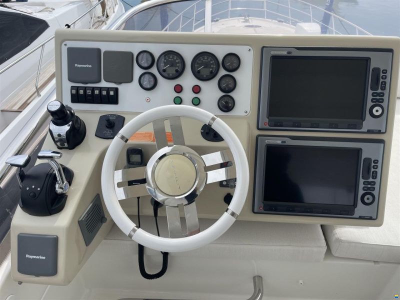 Azimut 64 Flybridge