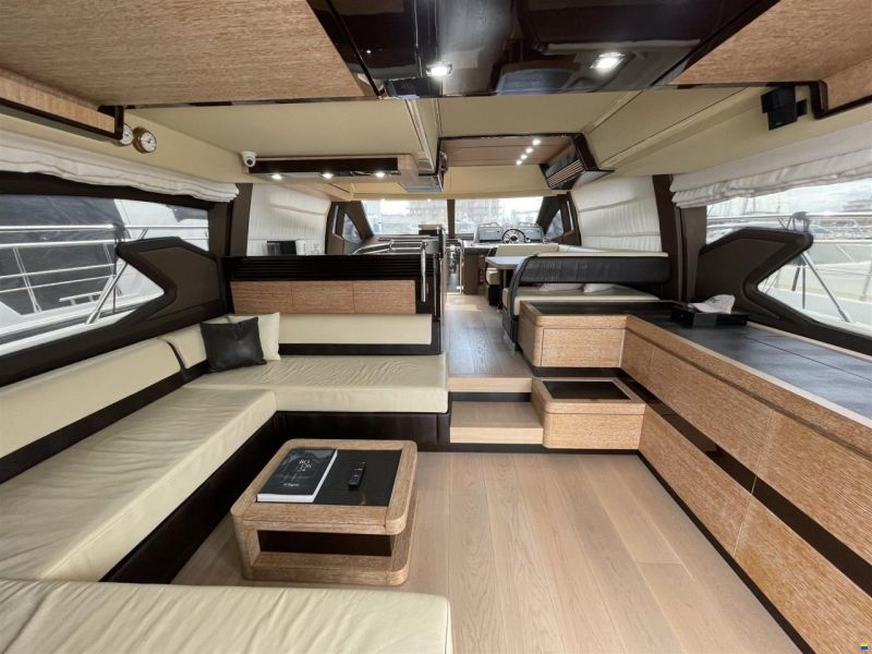 Azimut 64 Flybridge
