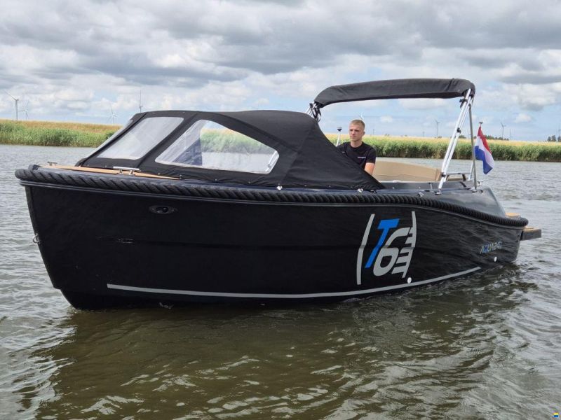 Aqua 24 T6 Tender