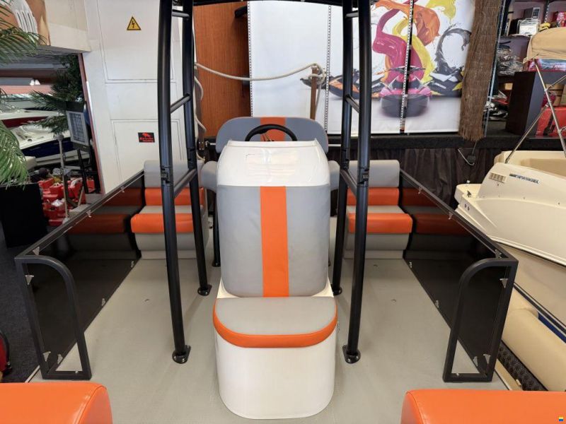 Funcruiser Pontoon 650 - NIEUW