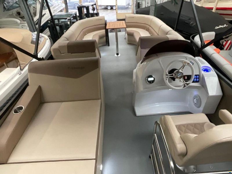 Pontoon 650 - NIEUW