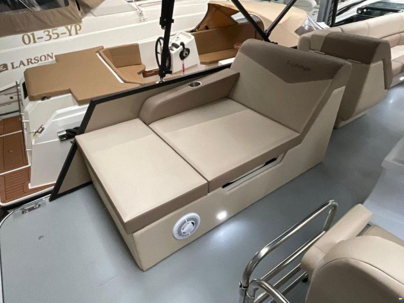 Pontoon 650 - NIEUW
