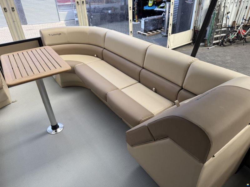 Pontoon 650 - NIEUW