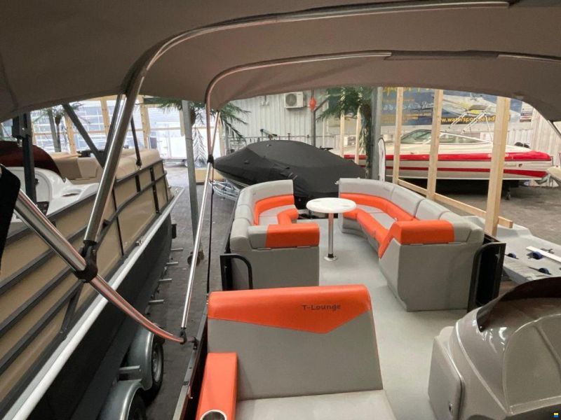 Funcruiser Pontoon 650 - NIEUW