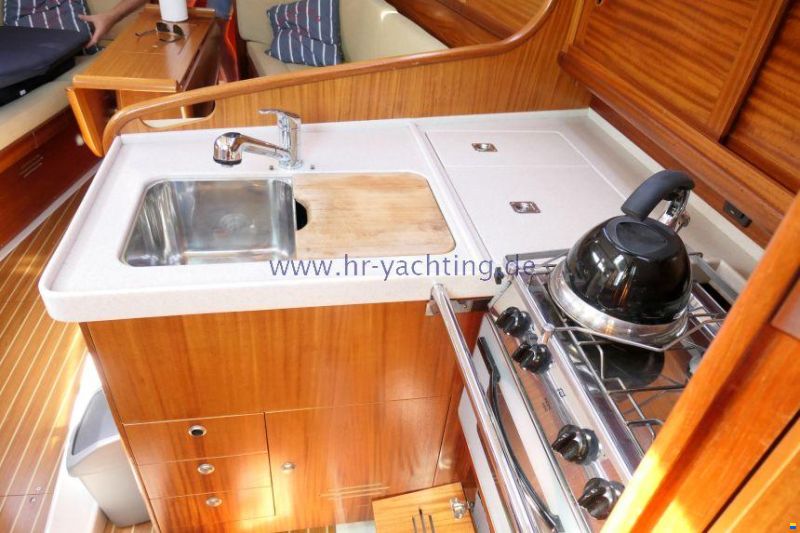 Delphia 37