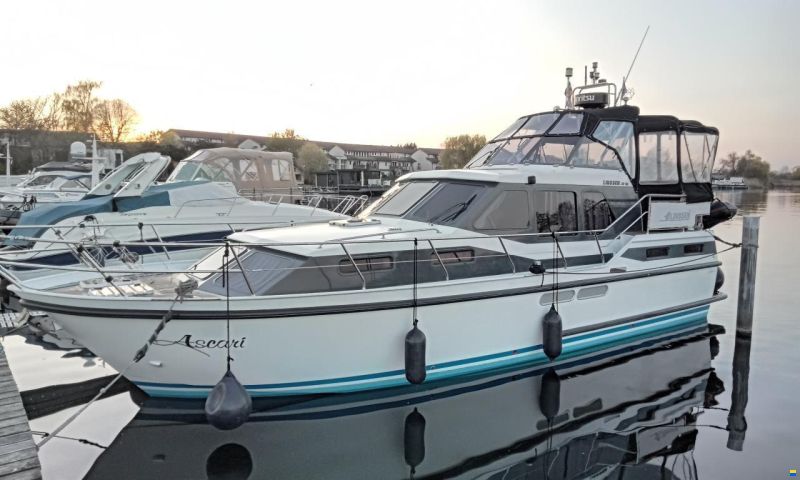 Linssen 37SE