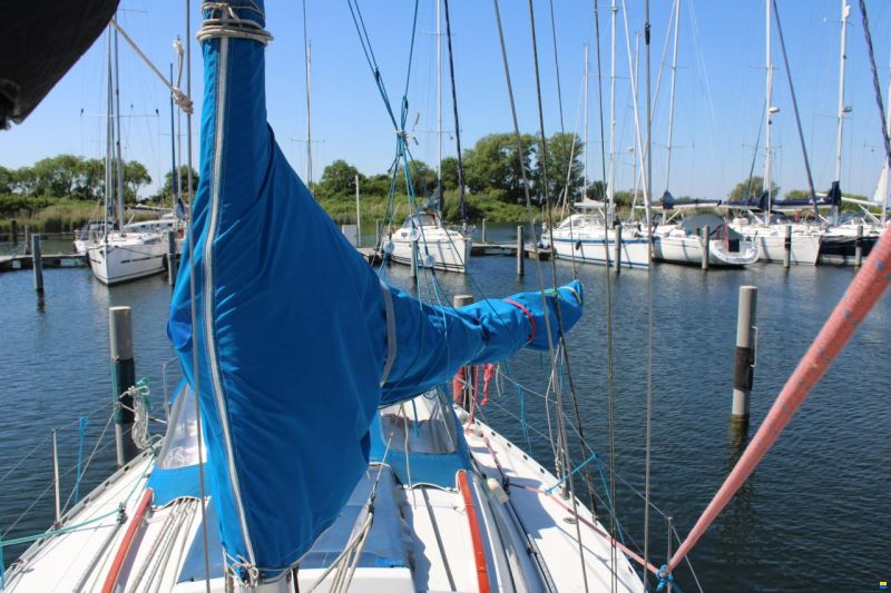 Beneteau 30.5 First