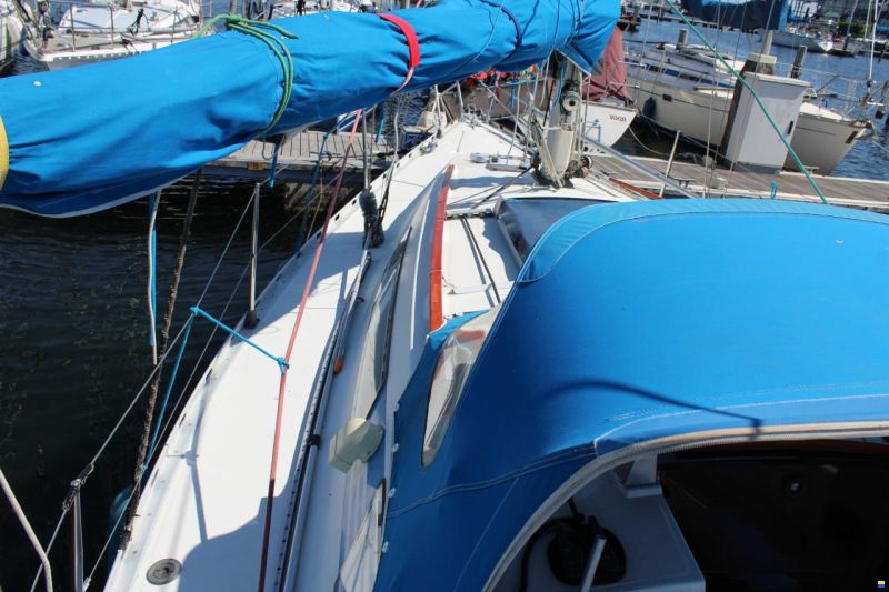 Beneteau 30.5 First