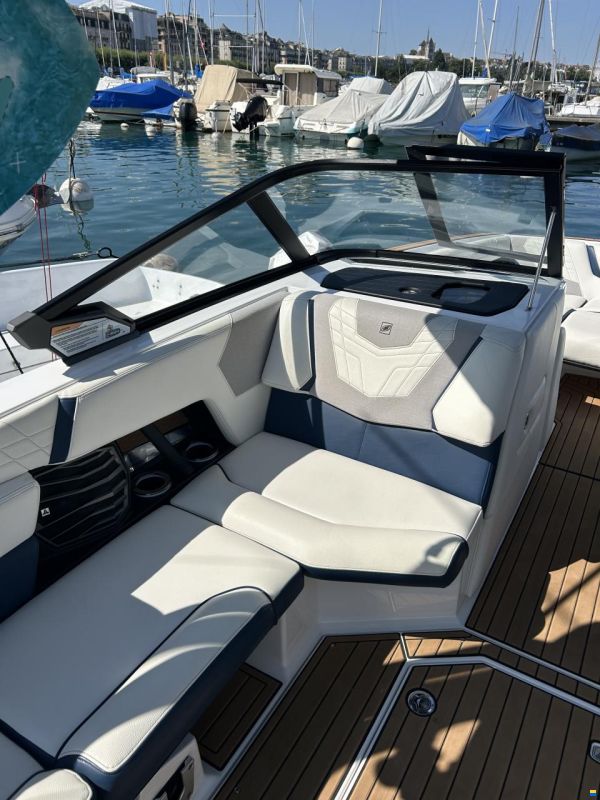 Nautique G23