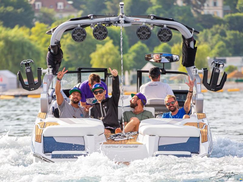 Nautique G23