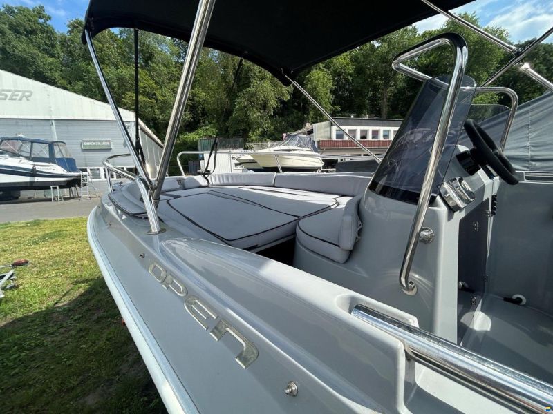 TEAM BOAT 520