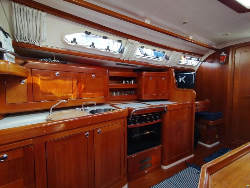 Elan 381