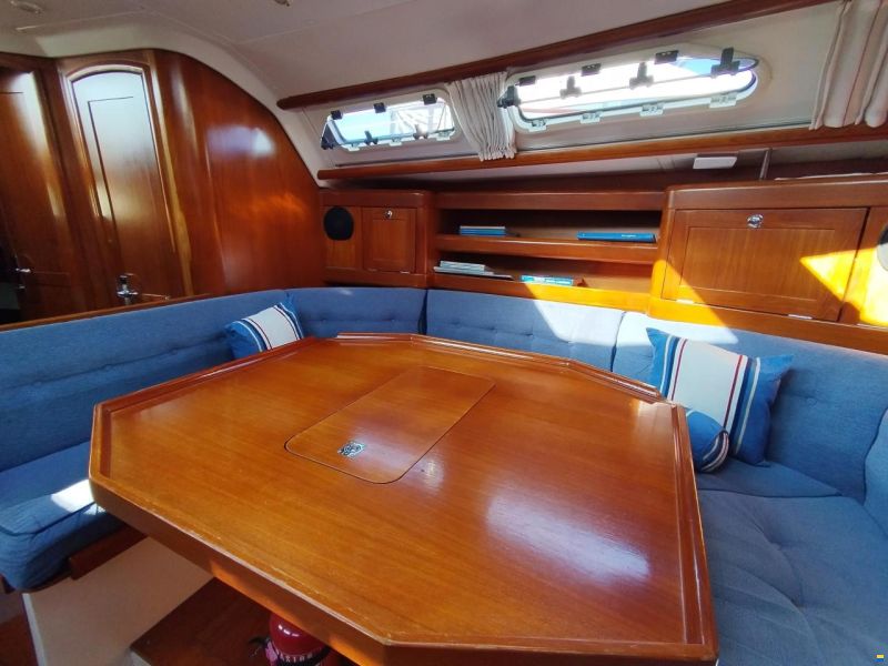 Elan 381