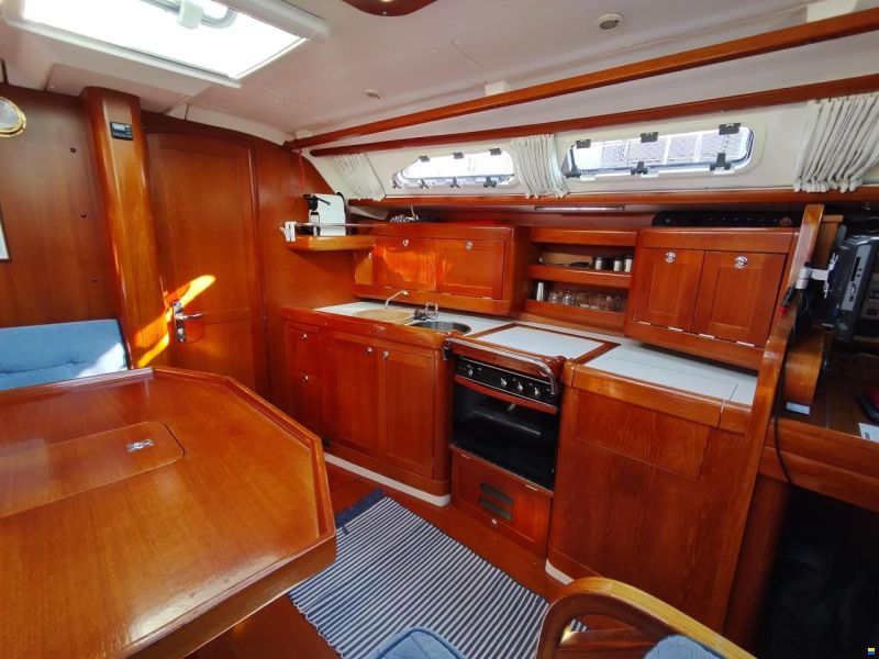 Elan 381