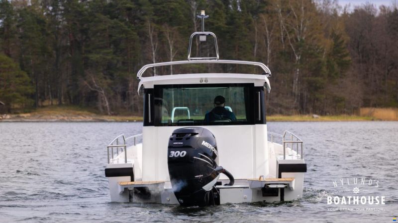 Axopar 28 Cabin