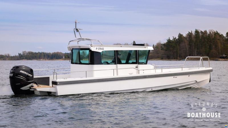 Axopar 28 Cabin