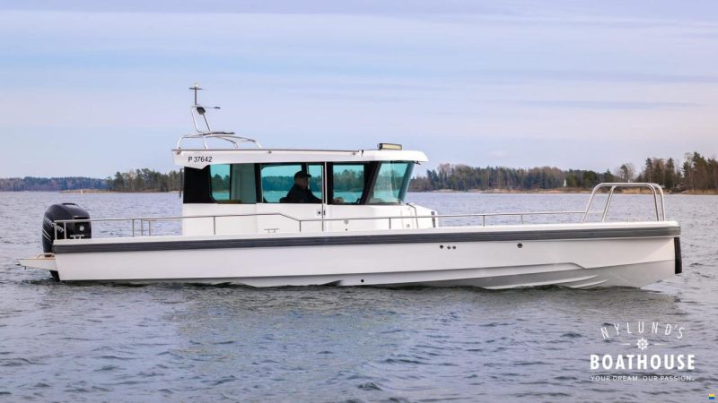 Axopar 28 Cabin