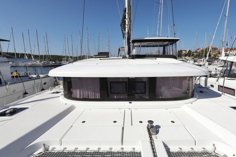 Lagoon 42