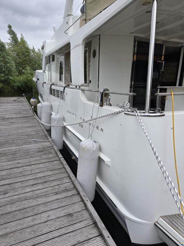 Beneteau Swift Trawler 52