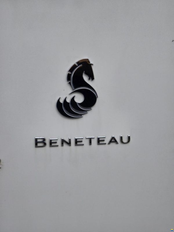 Beneteau Swift Trawler 52